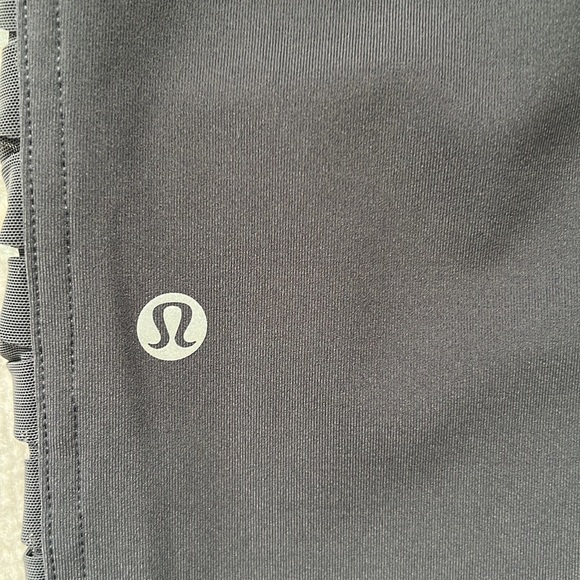 Lululemon Sharp Turns Crop 17" - Picture 7 of 9